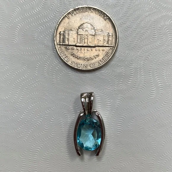 Pendant with Light Blue Stone NWOT - Picture 2 of 3